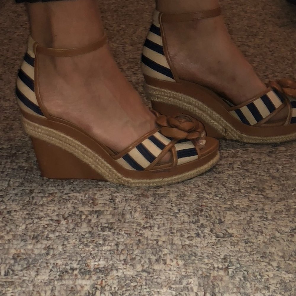 Antonio Melani Wedges